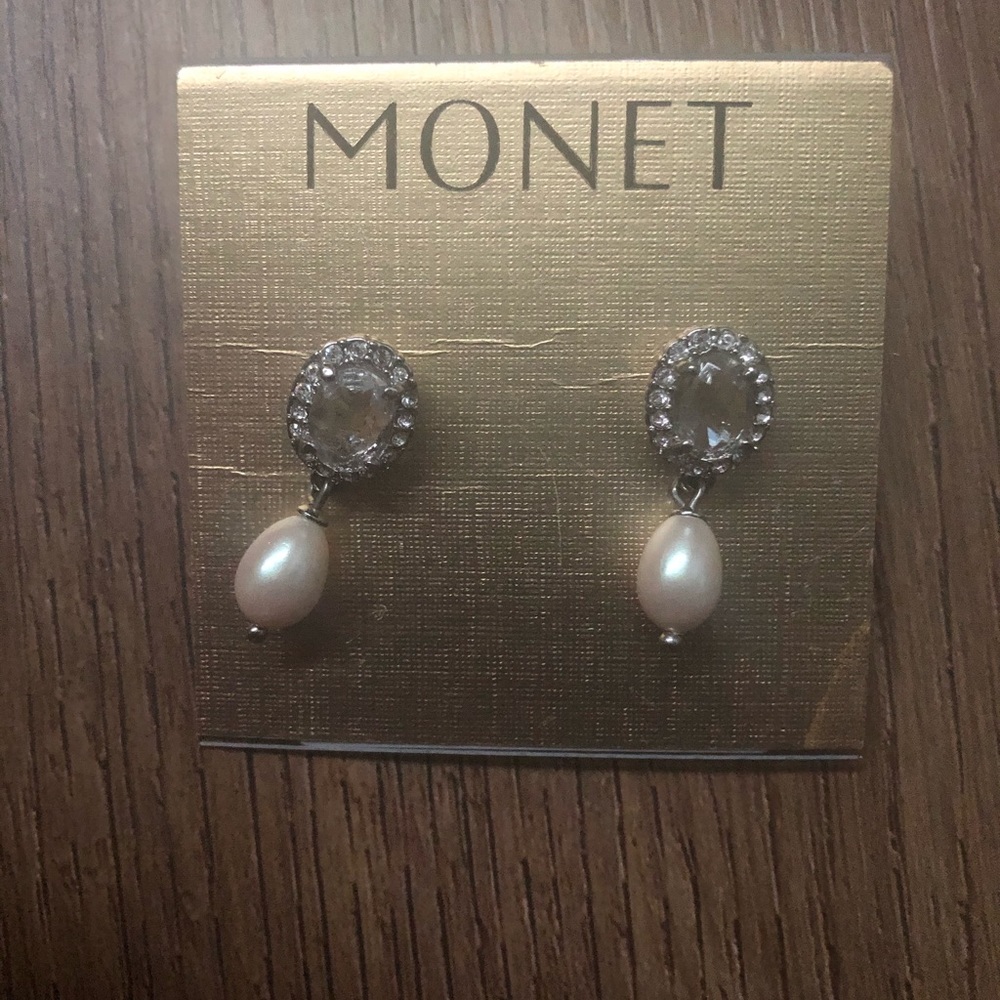Monet Pearl & CZ EARRINGS-new, with tags - Picture 6 of 8